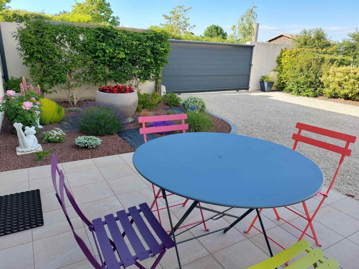 Au Grain D'Orge Villa Echire Exterior photo